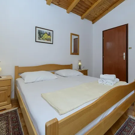 Oreb Dream - One Bedroom With Terrace And Garden View 3 Donje Celo